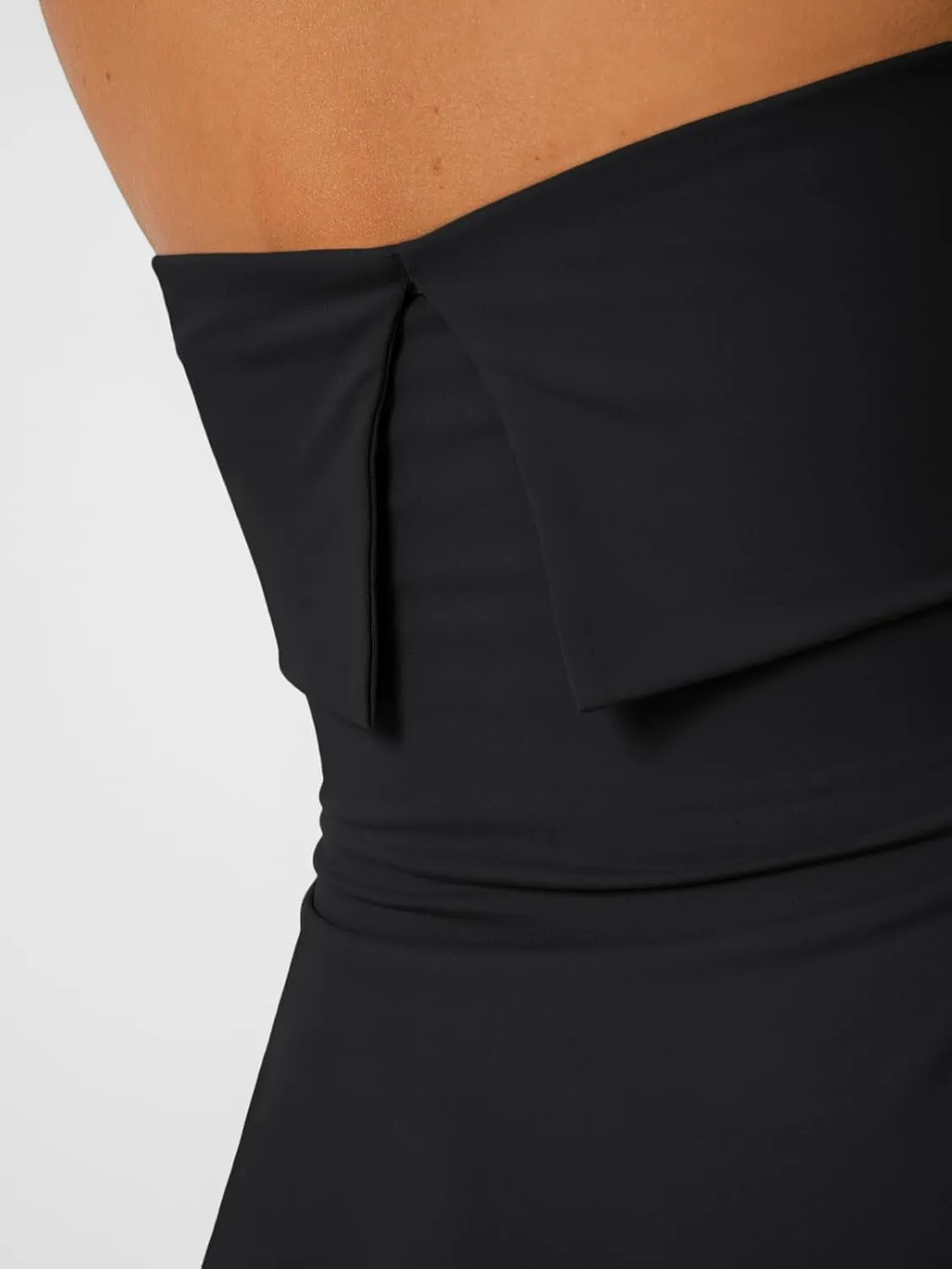 AUTOMET Going Out Tube Tops for Women 2025 Trendy Summer Off Shoulder Backless Cute Work Shirts Vacation Top Y2k Outfits