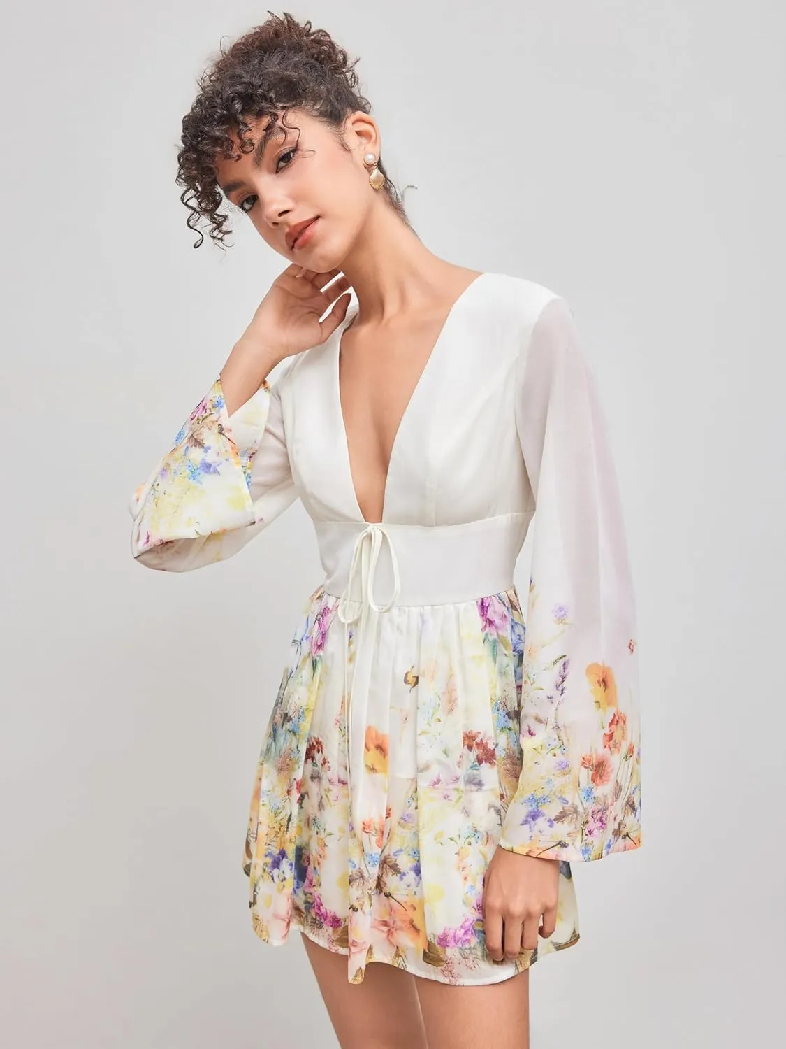 CIDER Dresses for Women Floral Print V Neck Long Sleeve High Waist Knotted Ruffle A Line Mini Dress