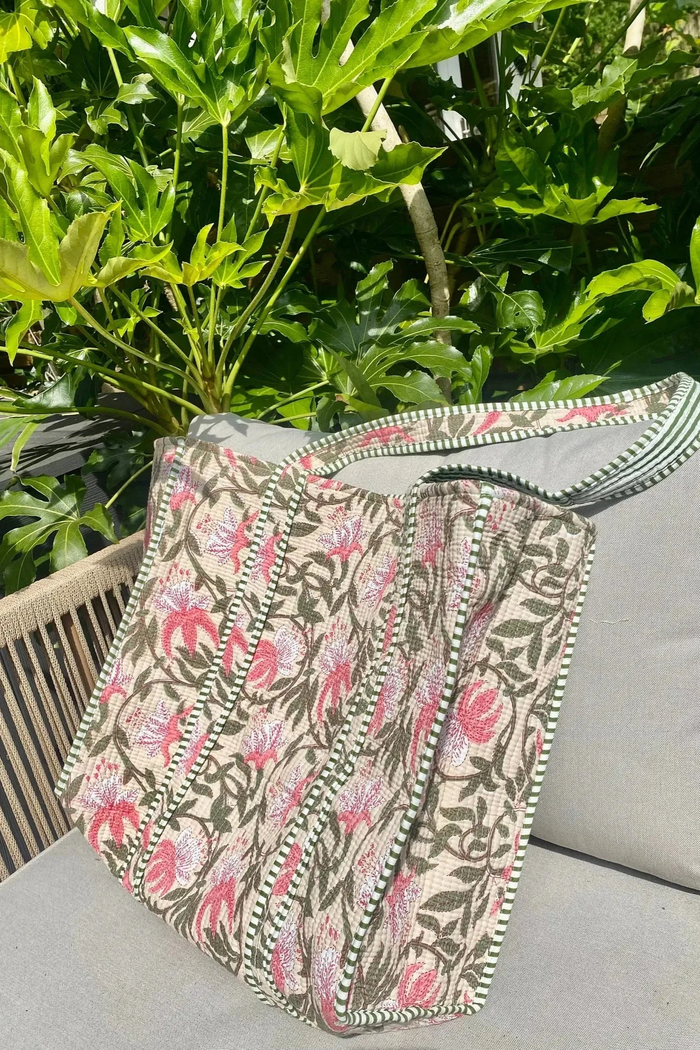 KHAKI FLORAL TOTE