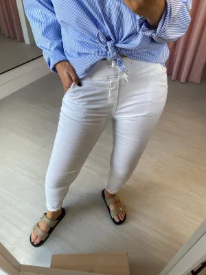Melly Relaxed Jean - White