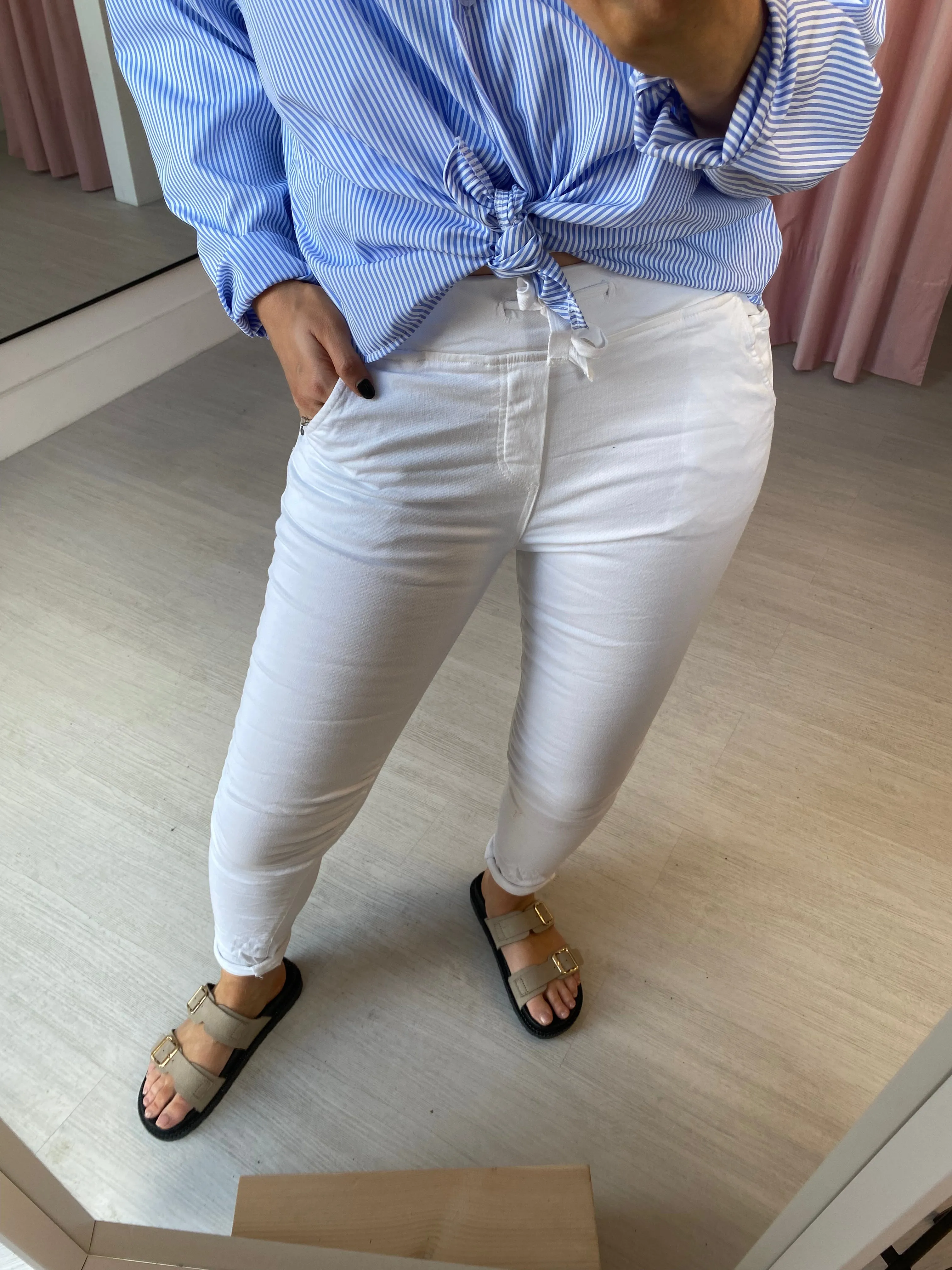 Melly Relaxed Jean - White