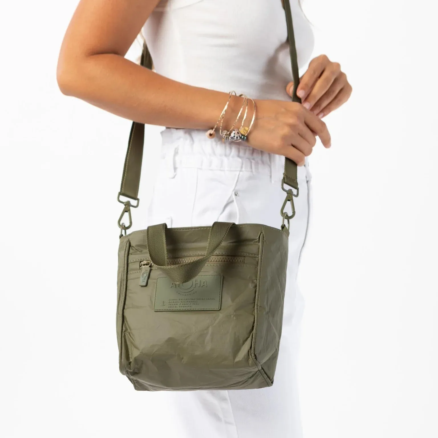 Monochrome Crossbody (Olive)